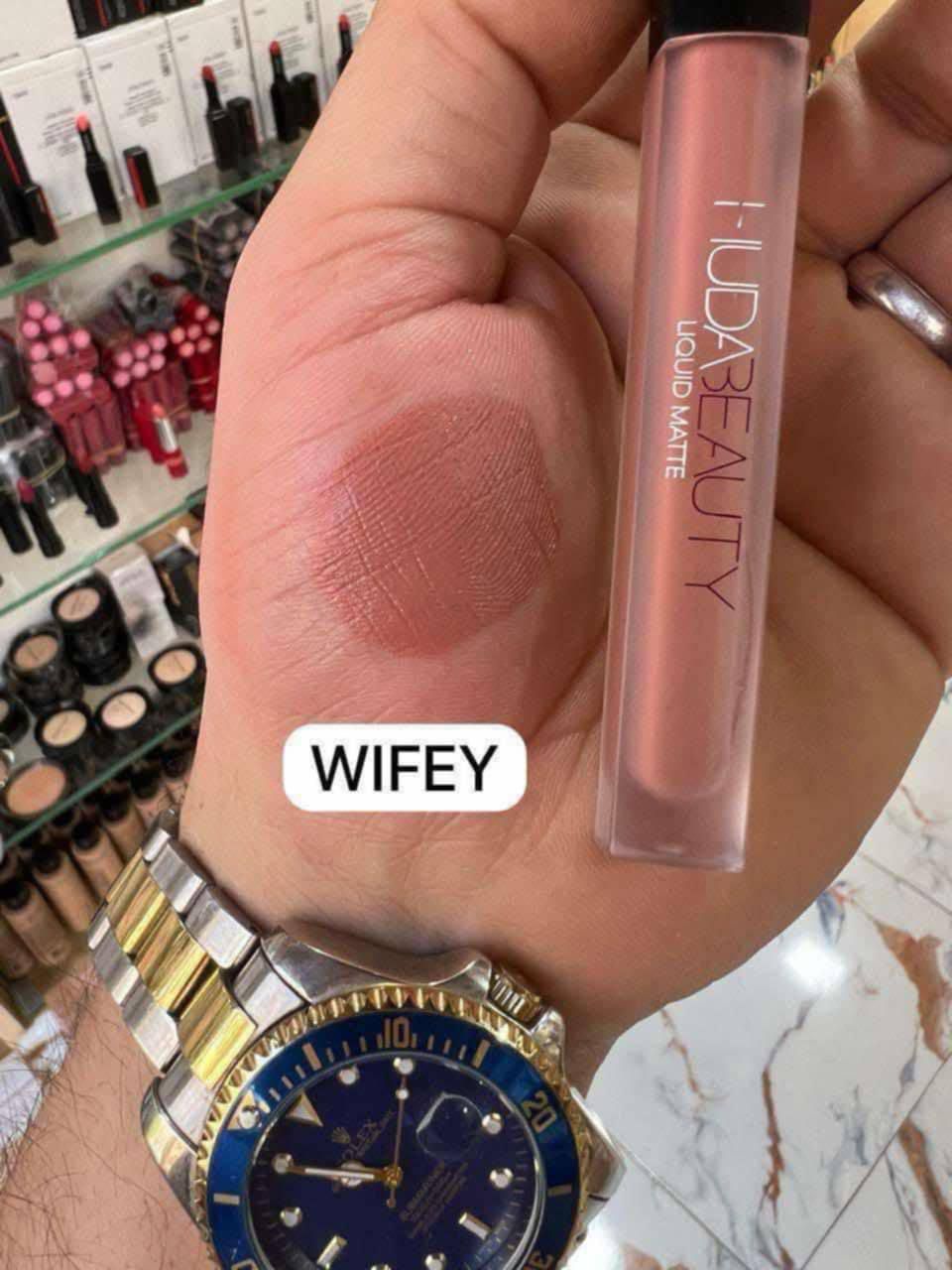Huda Beauty Lipstick Full size